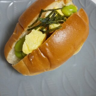 簡単「リメイク」☆卵焼き→卵焼き入りロールパン